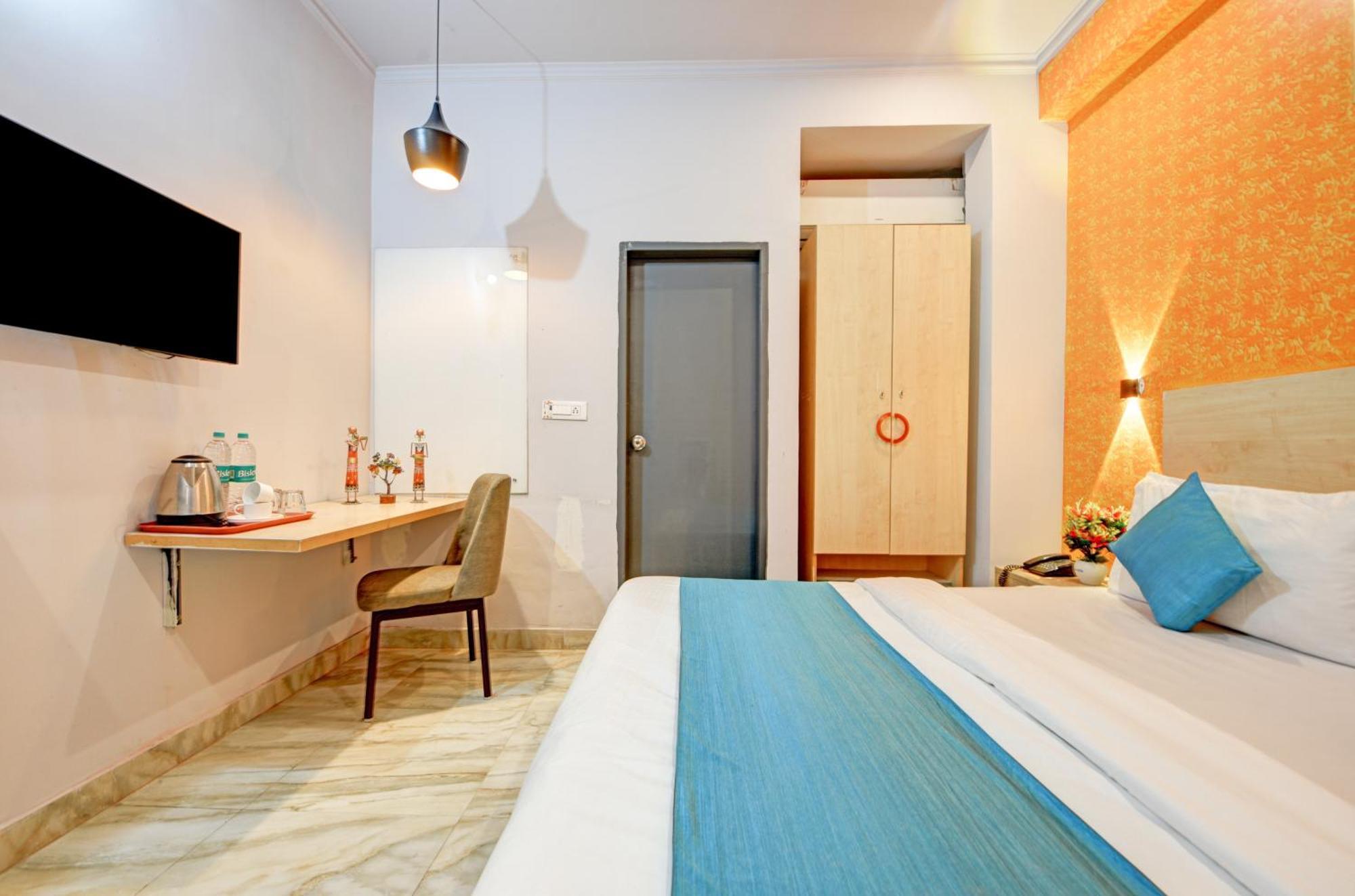 Royal Spark Inn1 - Medicity Gurugram, Near Medanta Hospital Gurgaon Exterior foto