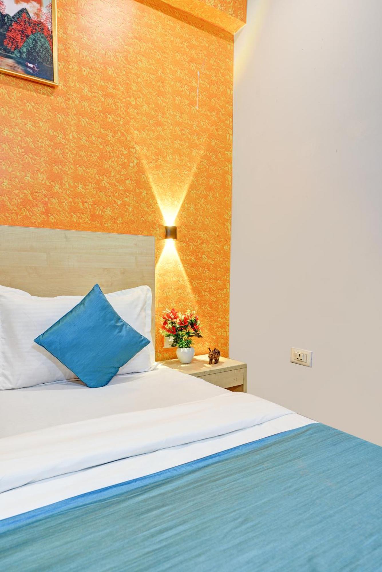 Royal Spark Inn1 - Medicity Gurugram, Near Medanta Hospital Gurgaon Exterior foto